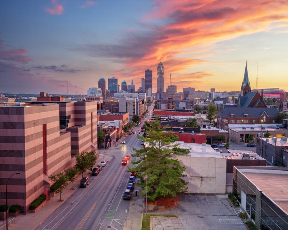 Des Moines