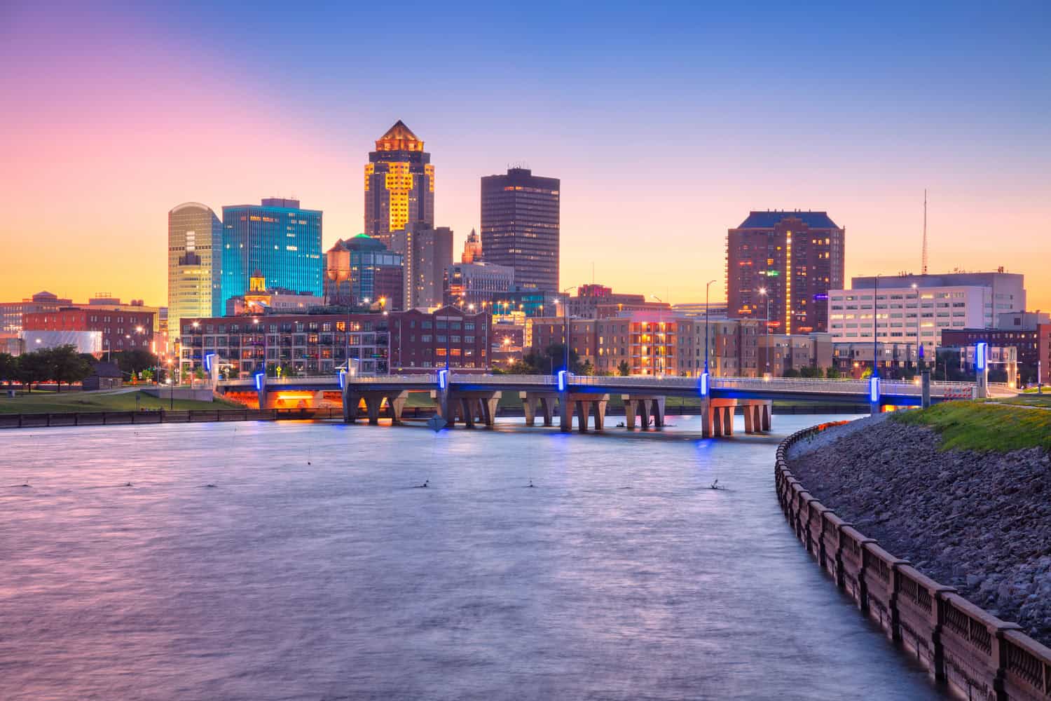 Des Moines