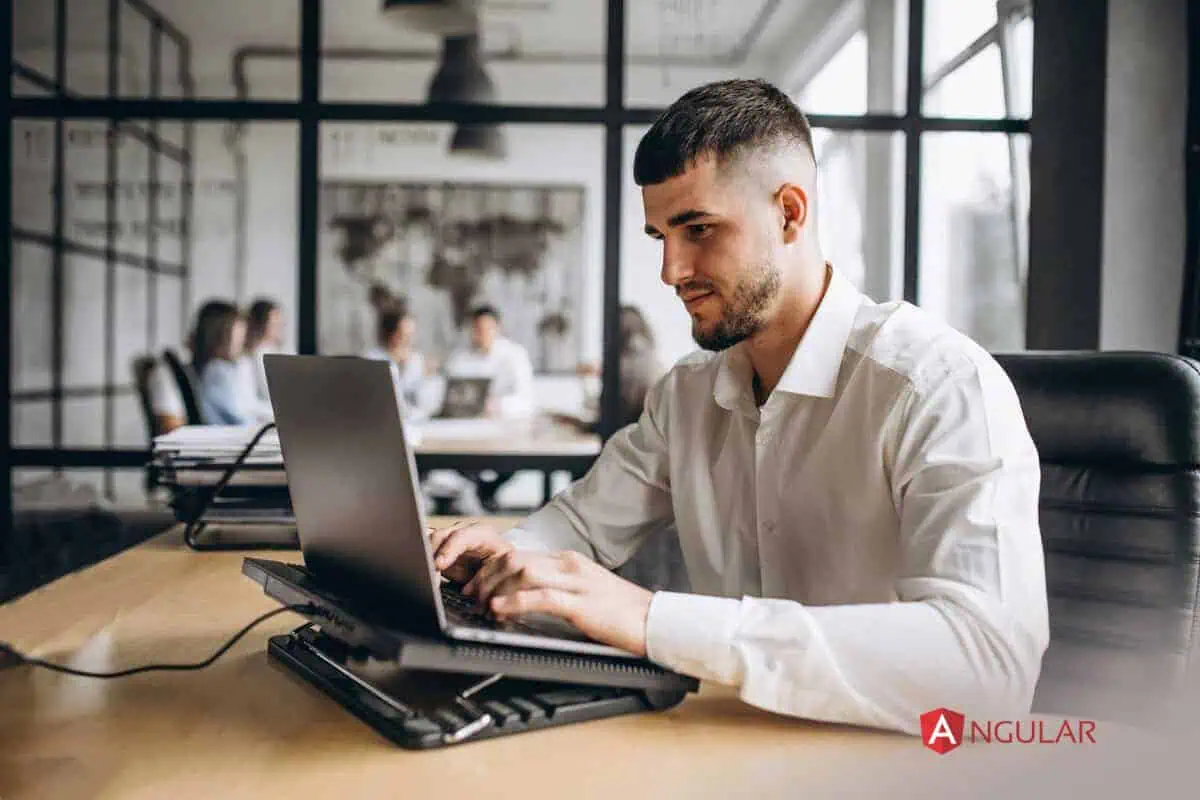 Deweloperzy Angular: gdzie szukać najlepszych programistów?