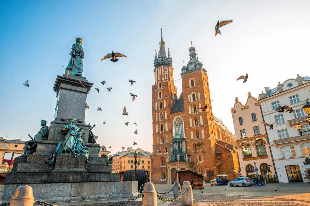 Top Employer of Record (EoR) Providers in Poland.