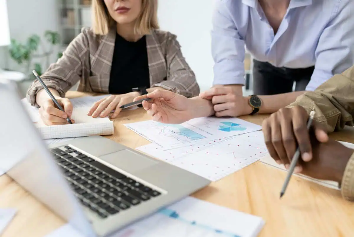 Solutions Architect Job Description Template