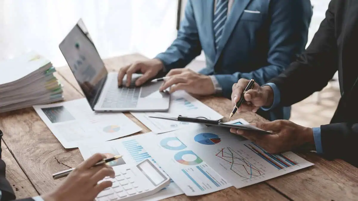 Senior Financial Analyst image