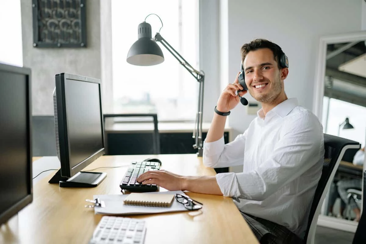 Customer Service Staffing Agency: Top 12 Agencies