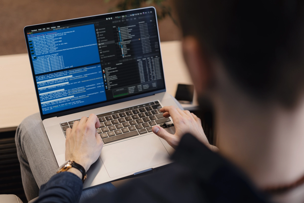 Web developer – opis, zadania i rola w firmie