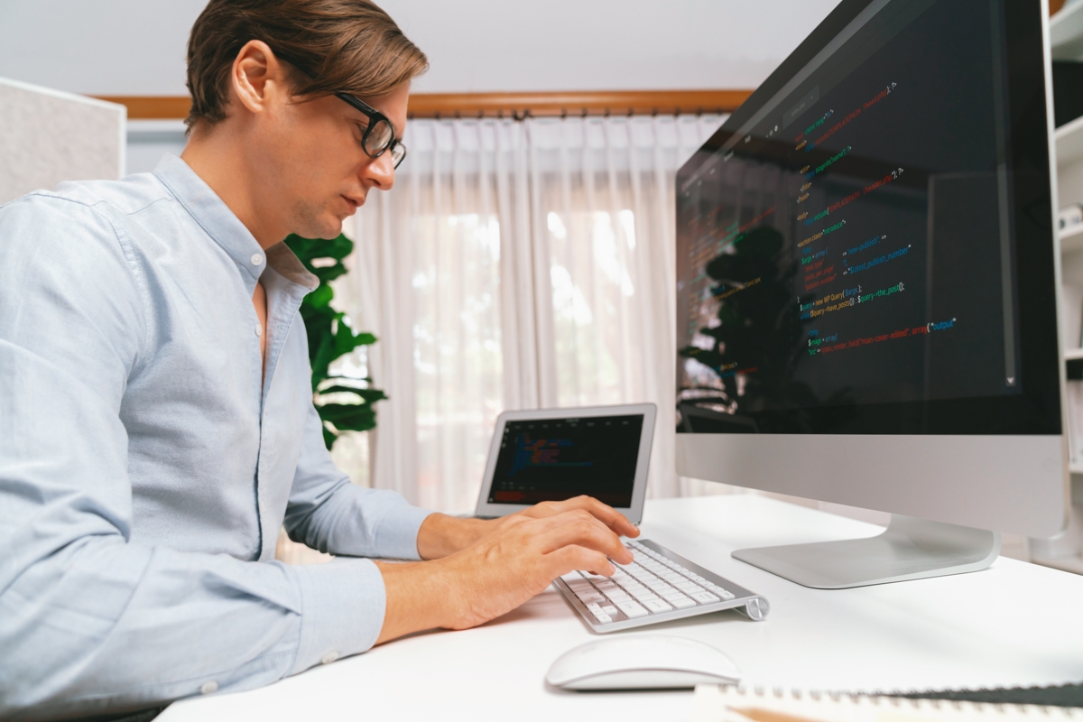 DeFi Developer working in his office testimonial