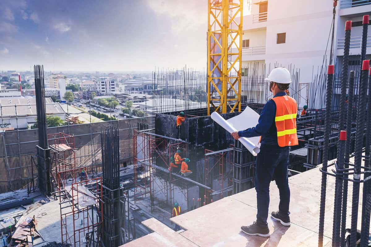 Architect working testimonial