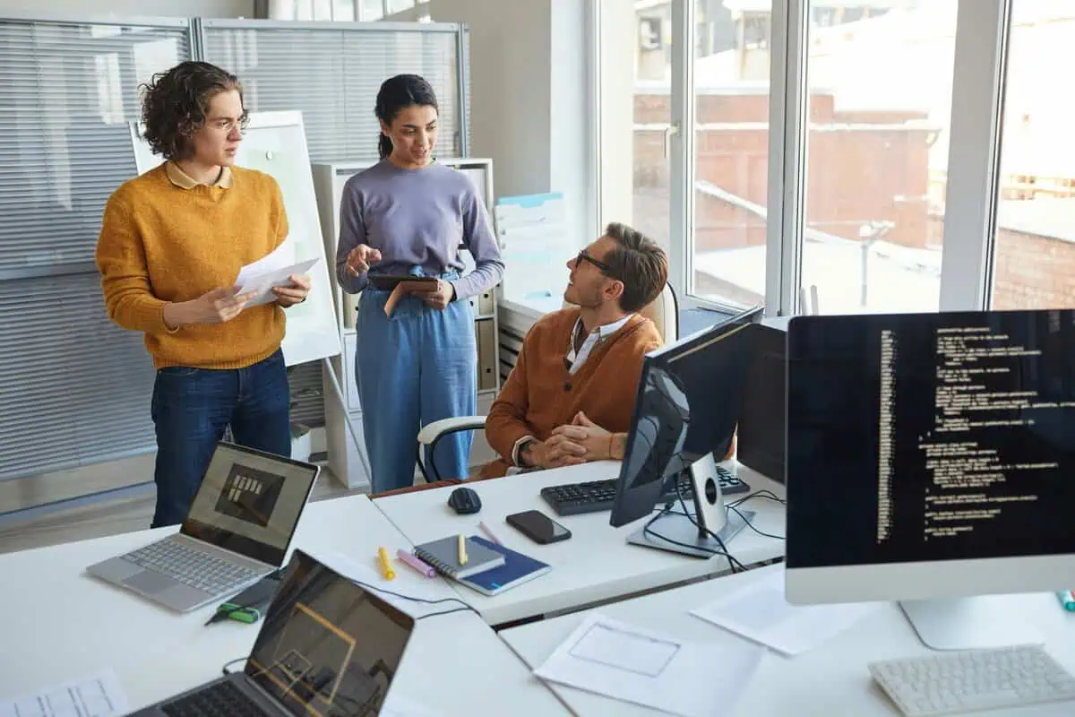 Ideal Software Development Team: How to Structure It