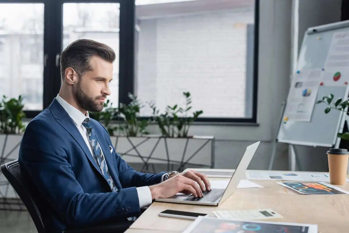 Hire Fractional CFO Services: Our Experience
