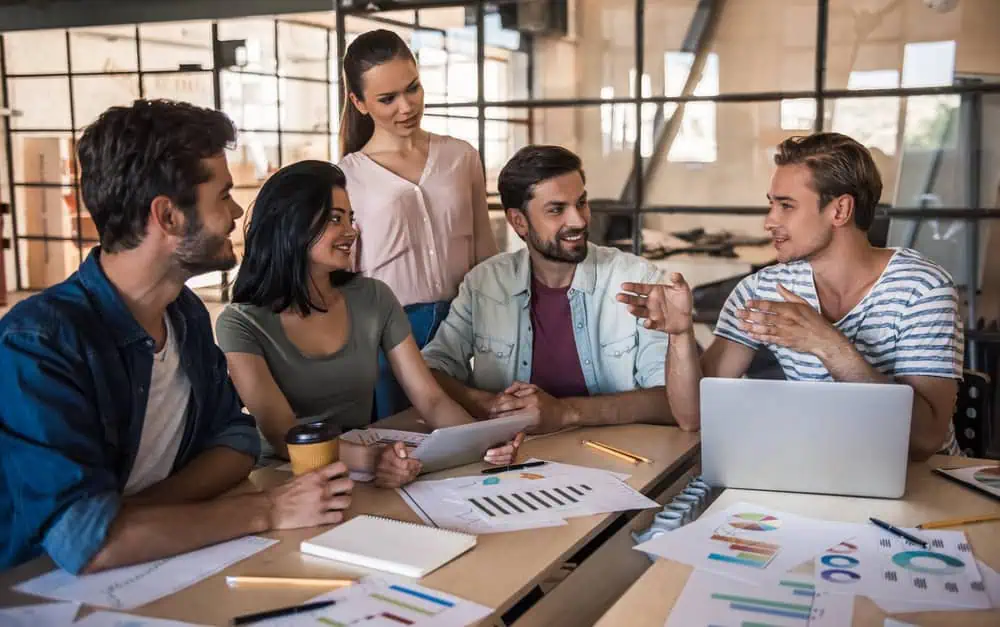 American Companies with Teams in Mexico: 12 Examples