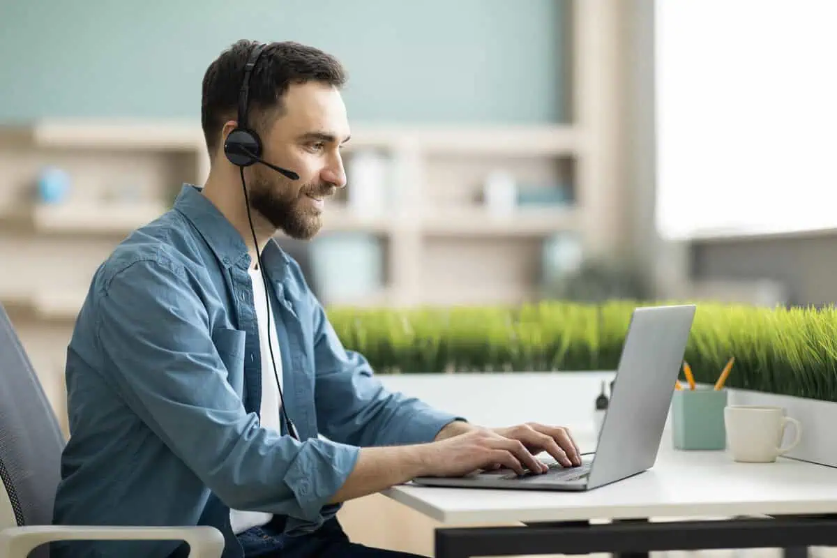 Virtual Assistant for eCommerce Store: How to Hire